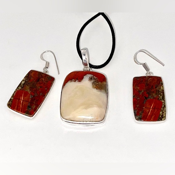 Brecciated Red Jasper Pendant & Earrings - Picture 6 of 7